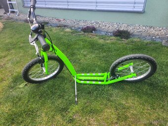 Dětská koloběžka Kostka - 2