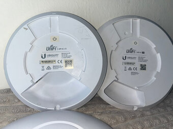 Ubiquiti UniFi 6+ - 2