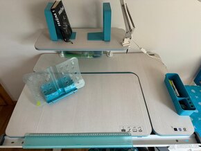 Rostoucí stůl a židle+kontejner(plus nastavit pc stůl ikea) - 2