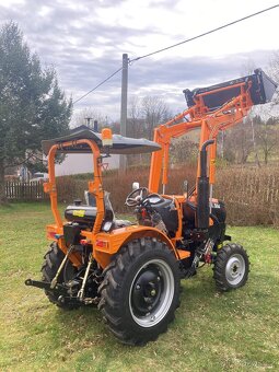 Traktor TIGER 504 - 2