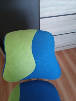 Rostouci židle - 2