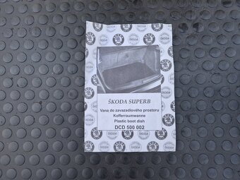 Škoda Superb I vana do kufru - 2