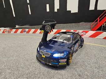 RC drift auto Sakura D6 - 2
