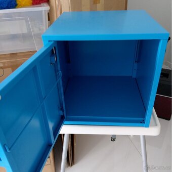 kovová skříňka Lixhult (IKEA) - 2