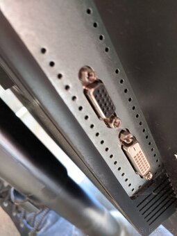 Samsung s24e 450 lcd 25" - 2