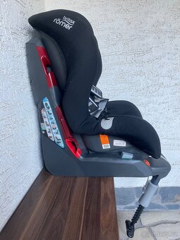 Britax Römer SAFEFIX PLUS - 2