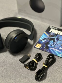 PlayStation Pulse 3D Headset + Fortnite Gift Card - 2