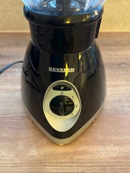 Kuchyňský robot SEVERIN 3717 - 2