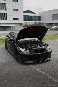 Lipo spoiler pod nárazník na BMW E60 E61 M5 nárazníky - 2