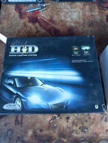 Sada XENON VÝBOJKY. - 2