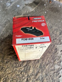 Přední BRZDOVÉ DESTIČKY Honda Civic VII (FERODO FDB1859) - 2