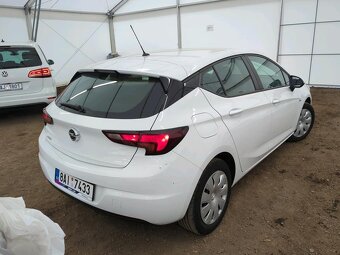 Astra benzín 81 kW Hatchback manuál - 2