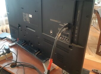 telvizor Panasonic - 2