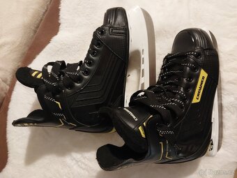 Chlapecké brusle CROWNED GR 550 vel. 39 - 2