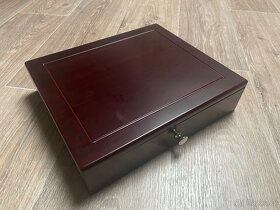 Krásná kompletní kolekce Legendární mince světa 999/1000 Ag - 2