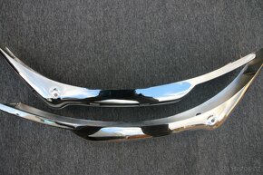 Tatra 603 -2 - přední nárazník (levá a pravá část) - 2