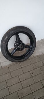 Kolo Yamaha YZF - 2