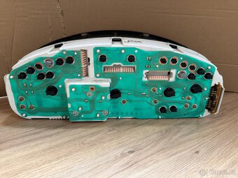 Tachometr Hyundai Trajet 94003-3A410 - 2