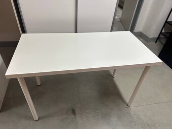 Bílý stůl 120×60 cm – stabilní, moderní - 2
