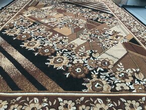 Zachovalý koberec - 2