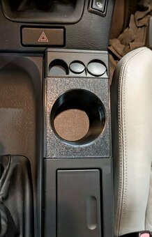 Přední držák nápojů – BMW E36 (1992–1999) - 2