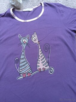 Fialová noční košile s kočičkami - 2