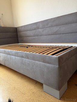 Postel s úložným prostorem - 2