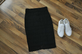 černá pouzdrová sukně s vysokým pasem Zara - 2