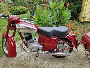 Jawa 250 353 Kývačka - 2