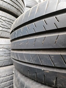 225/60R18 100H Latitude Sport MICHELIN - 2