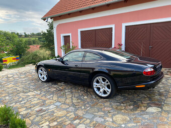 Jaguar XK8 - 2