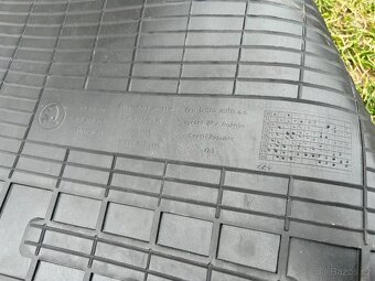 Prodám vanu/gumu do kufru Octavia 3 combi - 2