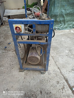 Hydraulická jednotka - 2