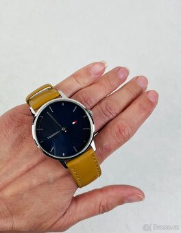 Tommy Hilfiger Záruka 10/2026 - 2