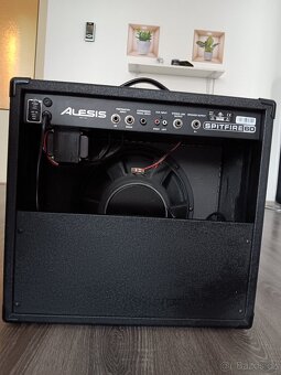 Alesis kytarové kombo - 2