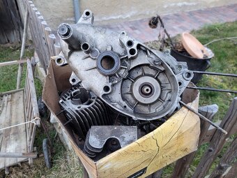 Motor jawa pionyr 21, 20, 23 a kartery 05 - 2
