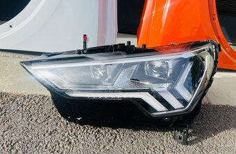 Audi Q3 F3 83A blatník světlomet 83A941035 - 2