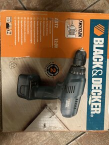 Accu sroubovak 12 V Black an Decker - 2