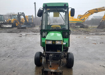 Traktor John Deere 415 - 2