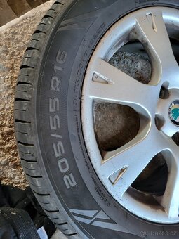 ALU Škoda Octavia II s pneu Nokian Wetproof 205/55 R16 - 2