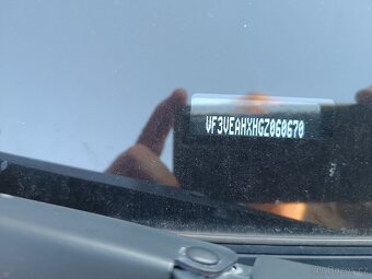 Peugeot Travler - 2
