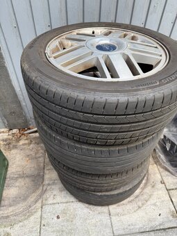 PRODÁM SADU ORIGINÁLNÍCH LITÝCH KOL FORD 205/55R16 - 2