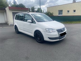 Volkswagen Touran 2.0i Benzín/CNG rok výroby 2010 200.000km - 2