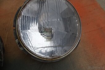 pár reflektorů Š 100 / 110 - 2