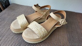 Letní boty, sandály TAMARIS - vel. 39 - 2