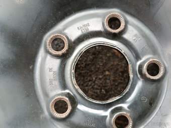 Octavia Yeti Golf Caddy - disky 6x16 et50 + zimní 205/55/16 - 2