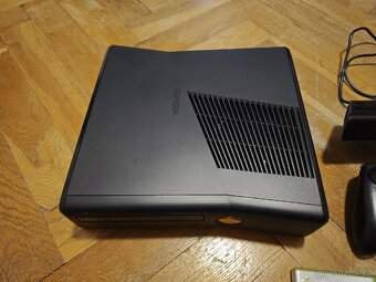 Xbox 360 Slim 4gb + Kinect + 10 her - 2