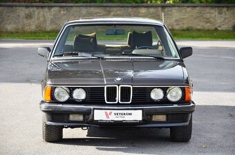 BMW 735i E23 z roku 1985 - 2