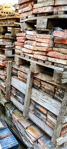 stará půdová dlažba - 2