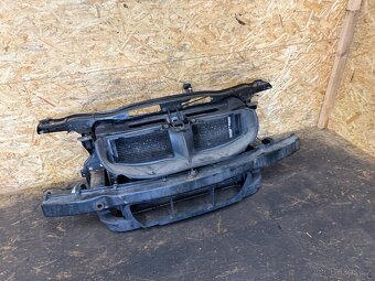 CHLADIČOVÁ STĚNA BMW E90 / 91 318i - 2